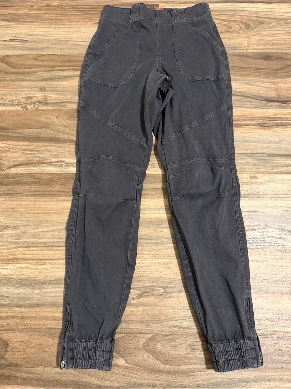 Spanx Joggers Womens M Gray Stretch Twill Cargo Jogger Ankle Zip Moto Pants Tech